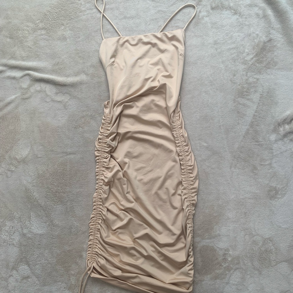 Princess Polly Dress - Size 4